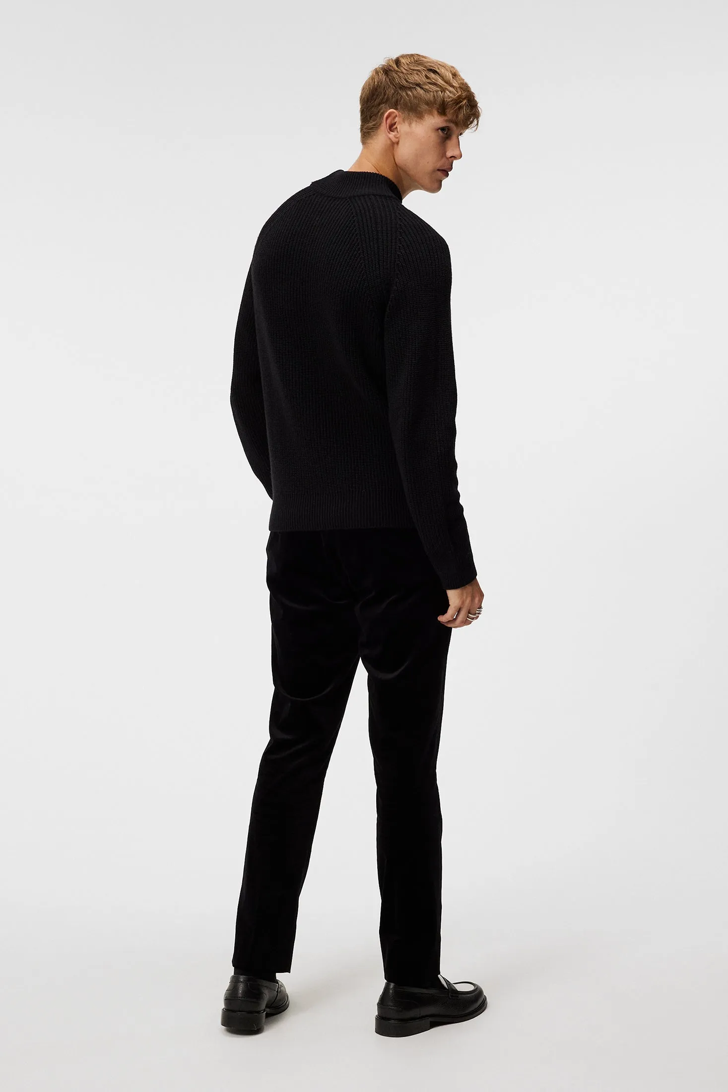Kylan Mock Neck Sweater / Black