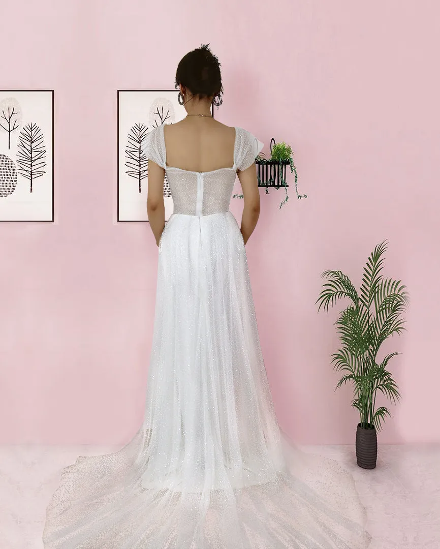 Long White Spaghetti Strap Sleeveless Elegant Tulle Prom Dress